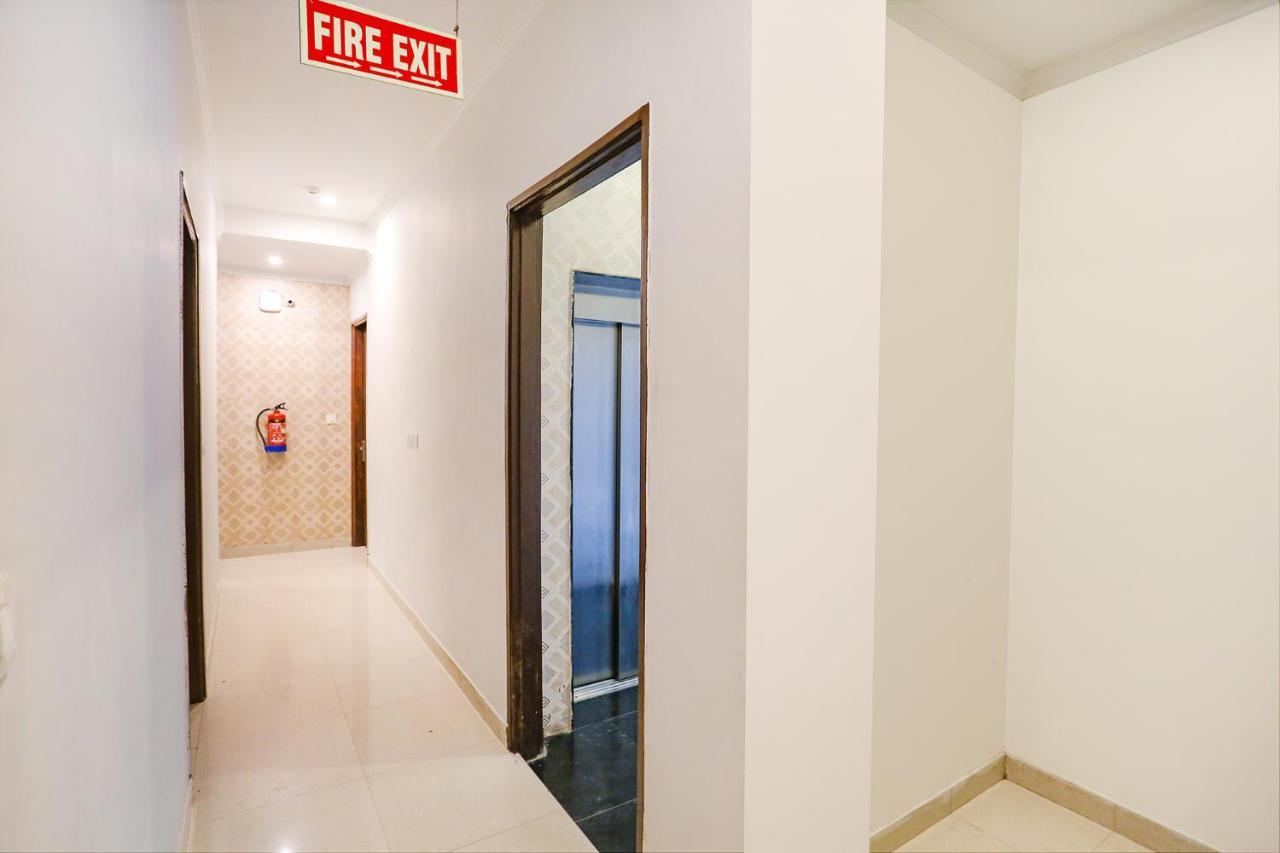 Fabhotel Novel Suites - Nr Yashobhoomi Convention Centre นิวเดลี ภายนอก รูปภาพ