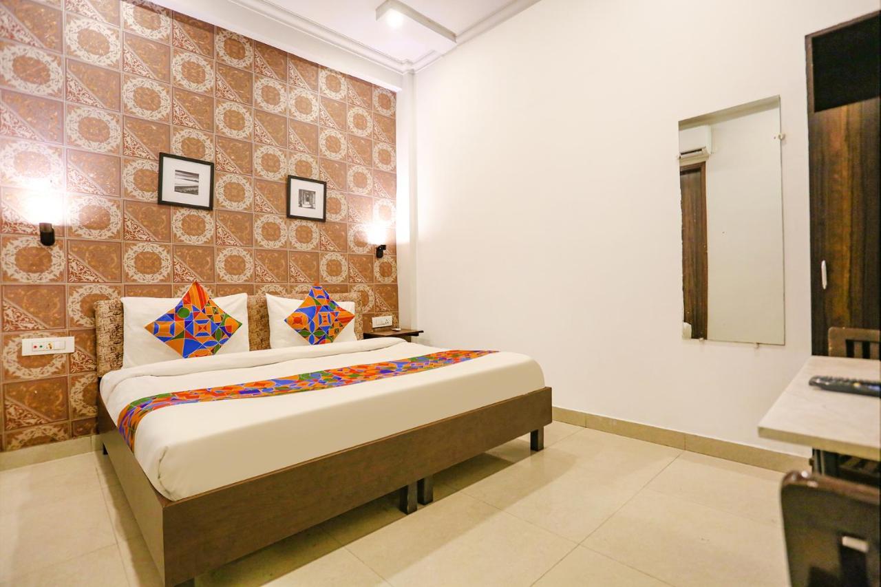 Fabhotel Novel Suites - Nr Yashobhoomi Convention Centre นิวเดลี ภายนอก รูปภาพ