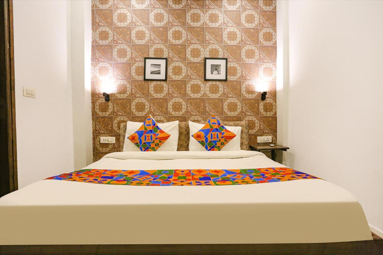 Fabhotel Novel Suites - Nr Yashobhoomi Convention Centre นิวเดลี ภายนอก รูปภาพ