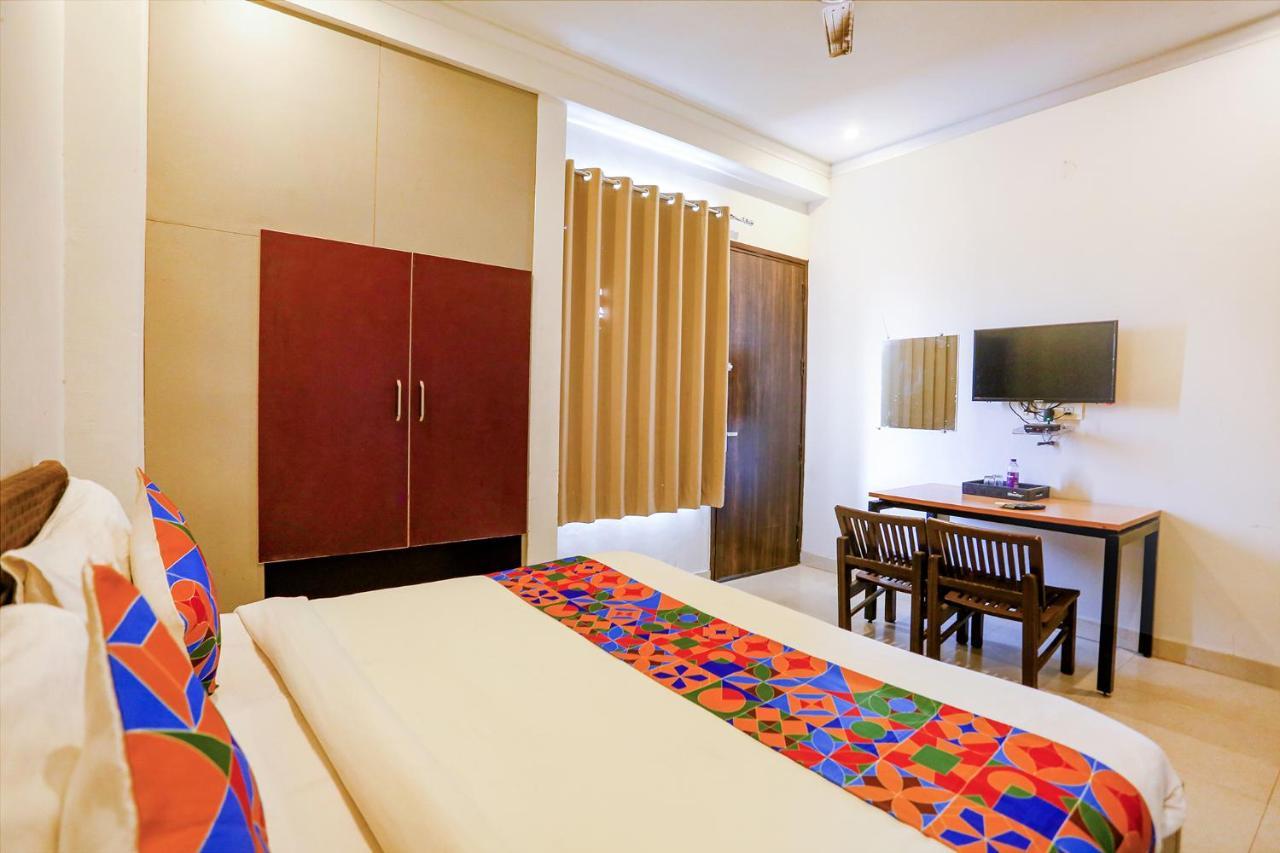 Fabhotel Novel Suites - Nr Yashobhoomi Convention Centre นิวเดลี ภายนอก รูปภาพ